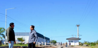 Intendente Hormaechea observó la obra de pavimentación