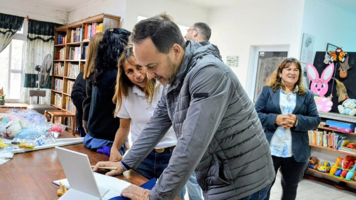 mayor_conectividad_en_biblioteca_marta_elgul_1_vista_de_mar