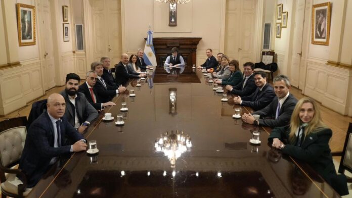milei-reunion-gabinete-9-julio