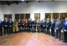 El gobierno busca negociar la eliminación de las Paso durante su viaje a París
