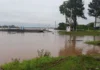 Suspenden el cruce fronterizo por la creciente del río Uruguay