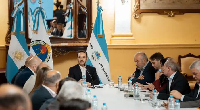 Corrientes: Valdés reunió al COE para planificar medidas ante el avance de El Niño
