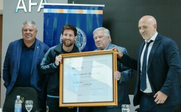 Messi recibió el título de “Doctor Honoris Causa” de la UBA antes de su despedida
