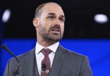 Ordenan detener al hermano de Flavio Bolsonaro en plena recta final hacia el balotaje