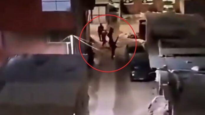 el-enfrentamiento-se-habria-desencadenado-por-una-disputa-narco-foto-captura-de-video-x-EBYUVQNTKRB7FKDYH2K4UVMUSA