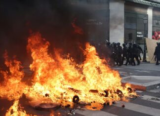 Violenta protesta en Francia dejó más de 270 detenidos