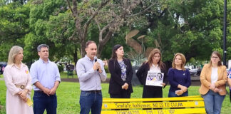 Se inauguró en Goya su primer banco amarillo